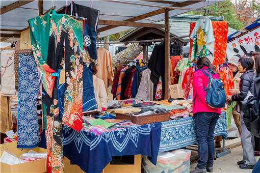 2020年夏天摆地摊卖什么好