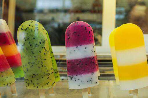 夏季摆地摊卖什么冷饮赚钱