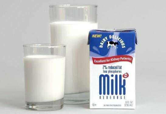 喝低脂牛奶的好处和坏处