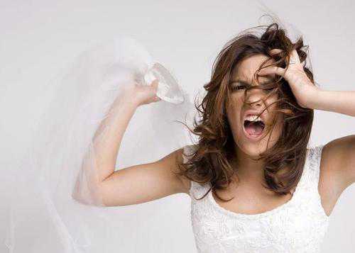 女生来大姨妈怎么哄她