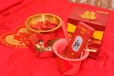 男女两地结婚风俗不一样怎么办