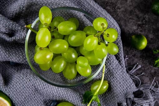 阳光玫瑰葡萄从每斤300元跌至10元