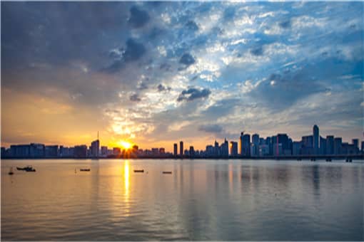 钱塘江大潮时间表2021