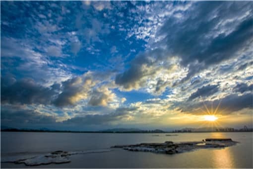 钱塘江大潮时间表2021