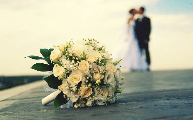 ��Ȥ��Ĭ�����̿�Ů�� 