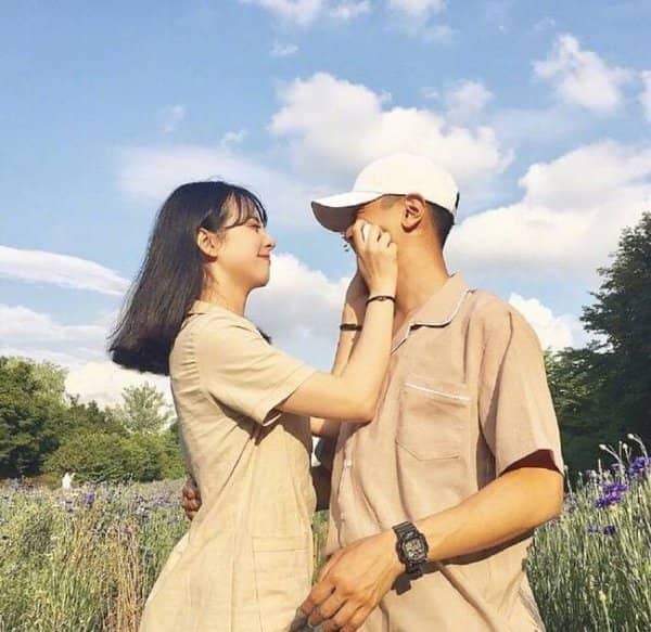 适合情侣发的朋友圈图片配文字