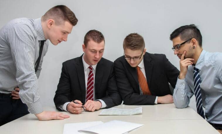 ����������֤����ʦ