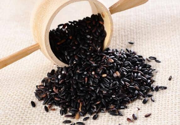 这五类人不宜吃黑米 吃黑米的禁忌有哪些