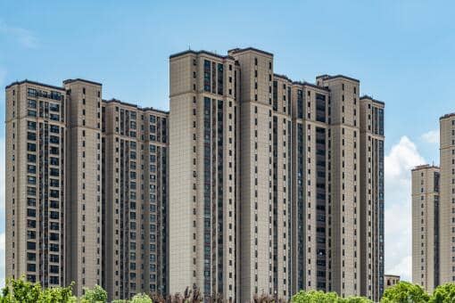 县城卖楼出奇招:小麦大蒜能抵首付