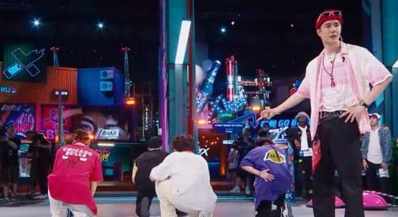 ����ǽ�����弾��һ�������ж�Ů������