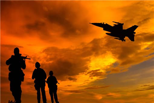 ���۾���