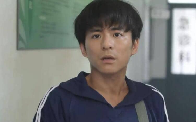 ����ɽ�Ǻ����׵�ˮΪʲô�ɼ��½�